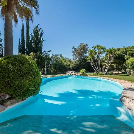 Flh Belaventura Villa Bed & Breakfast 3*