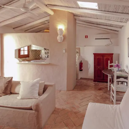 Flh Belaventura Villa Bed & Breakfast 3*